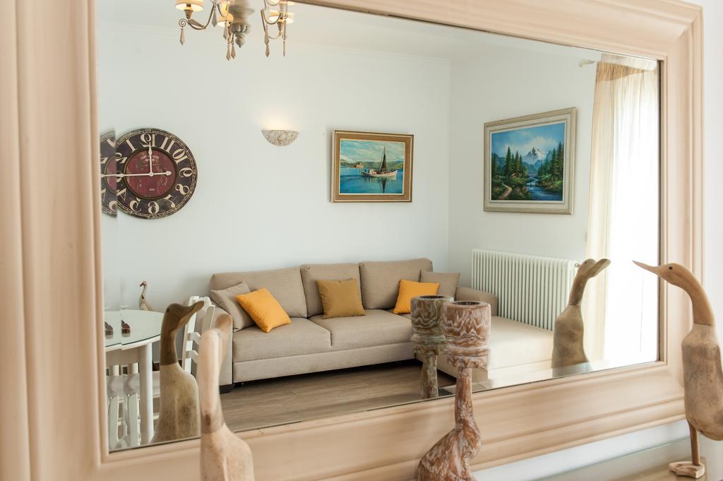 Panos Apartment Naousa 外观 照片